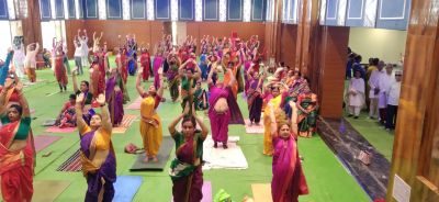 योग दिवस पर महाराष्ट्र मंडळ में हुआ आयोजन