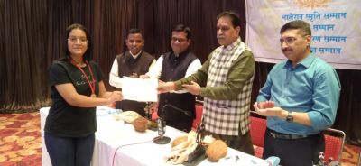 देखे तस्वीरें : महाराष्ट मंडल में गौरव अलंकरण और विद्यार्थी सम्मान