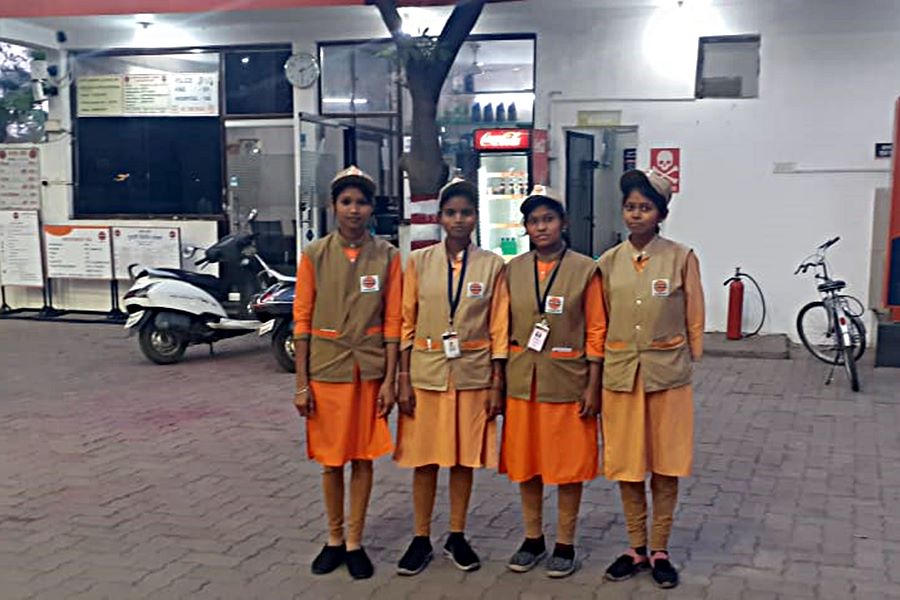 International Womens Day:  पेट्रोल पंप में काम करने वाली महिलाओं को महाराष्ट्र मंडल करेगा सम्मानित