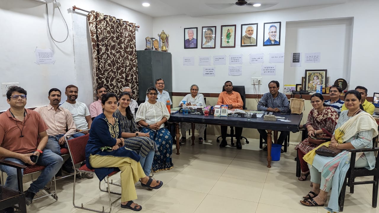 महाराष्ट्र नाट्य मंडळ 29 मई से आरंभ करेगा मराठी नाटक की तैयारी, बैठक में कई मुद्दों पर हुई चर्चा